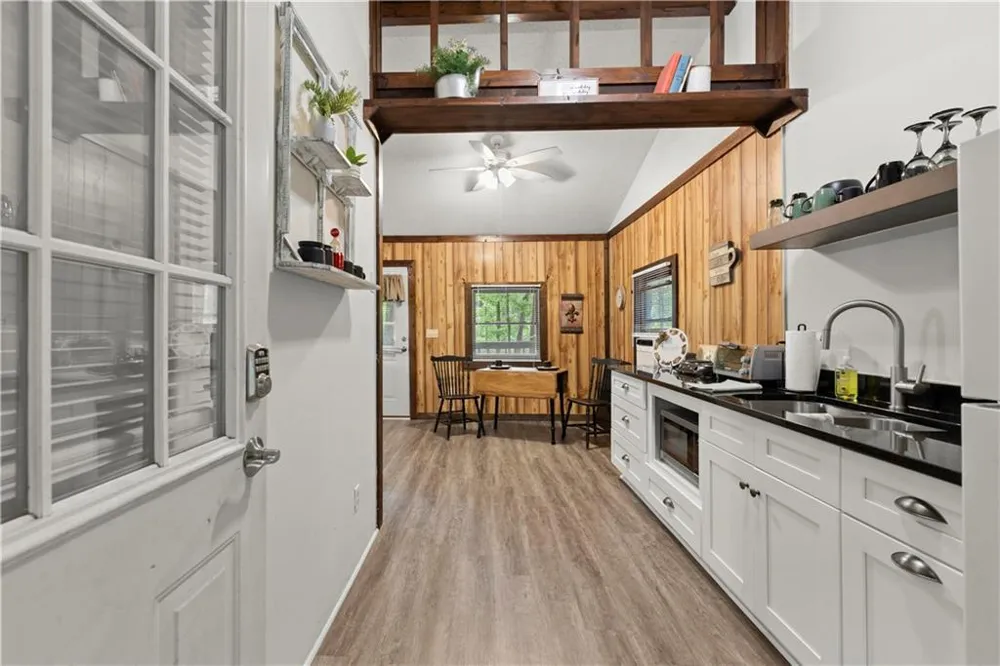 140 J R ROAD NE Cartersville, GA 30121