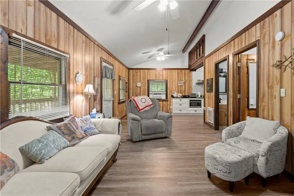 140 J R ROAD NE Cartersville, GA 30121
