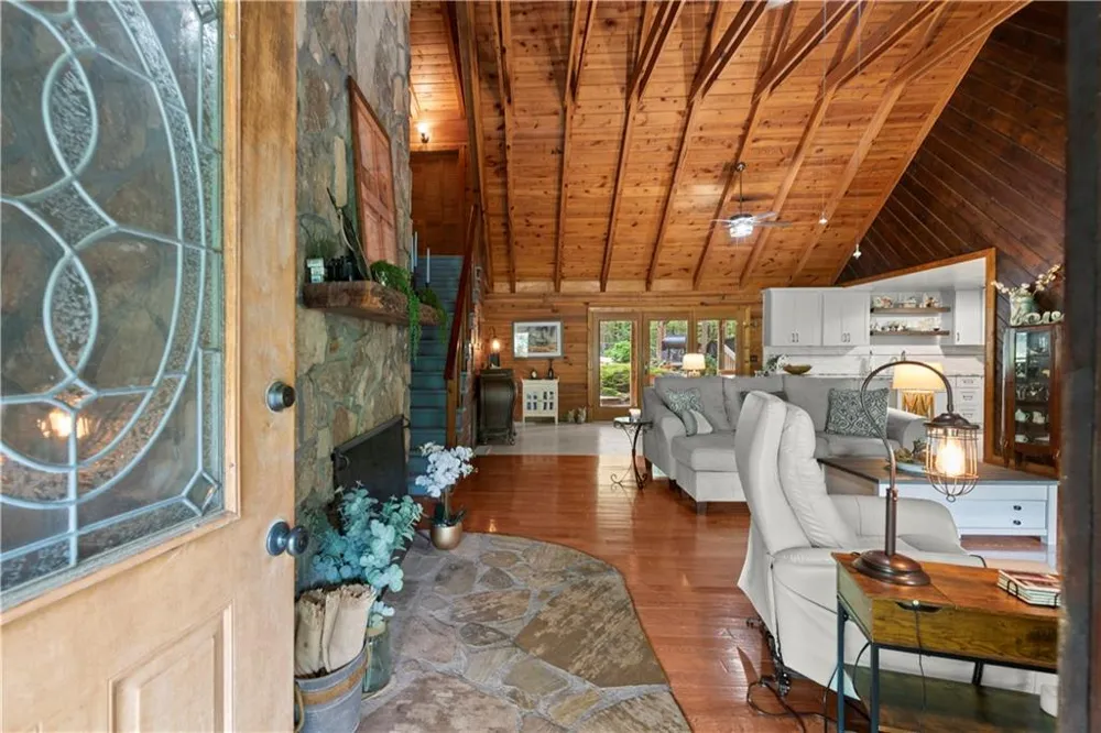 140 J R ROAD NE Cartersville, GA 30121