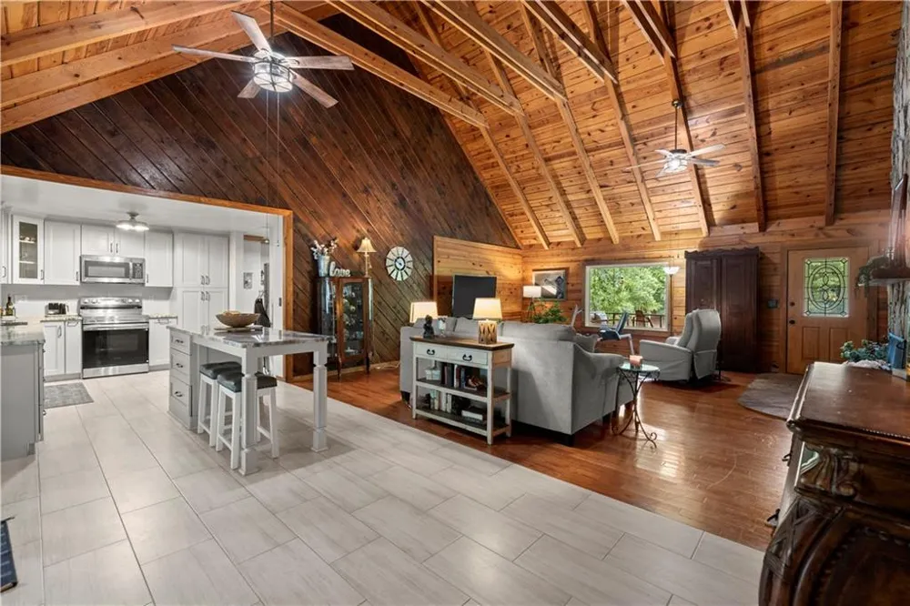 140 J R ROAD NE Cartersville, GA 30121
