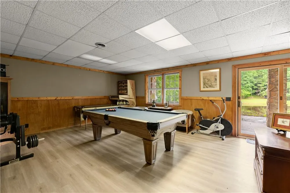 140 J R ROAD NE Cartersville, GA 30121
