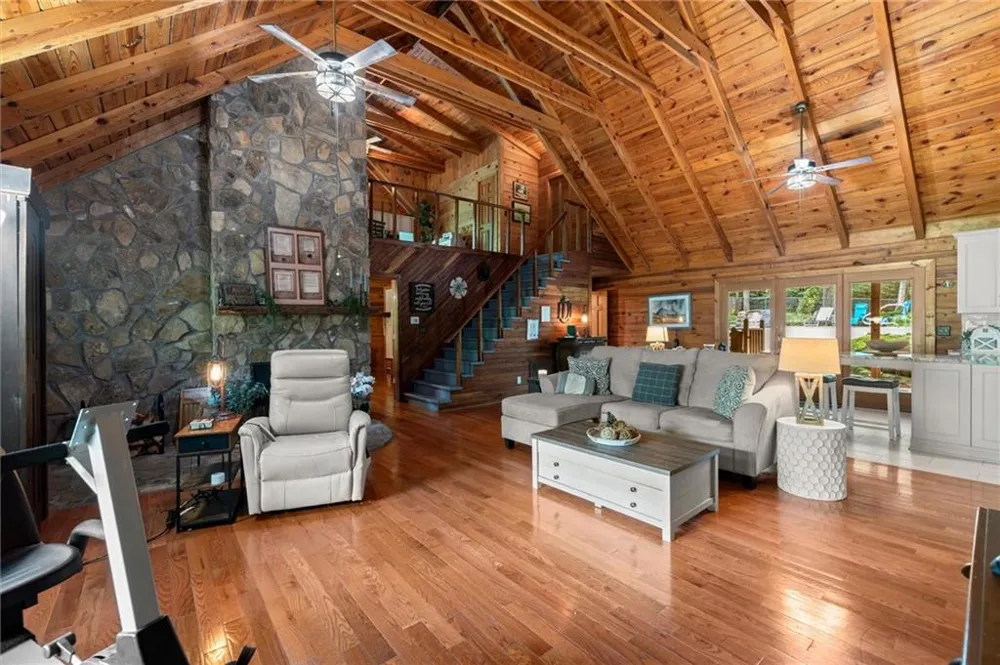 140 J R ROAD NE Cartersville, GA 30121