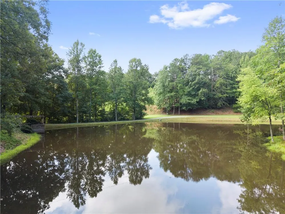 140 J R ROAD NE Cartersville, GA 30121