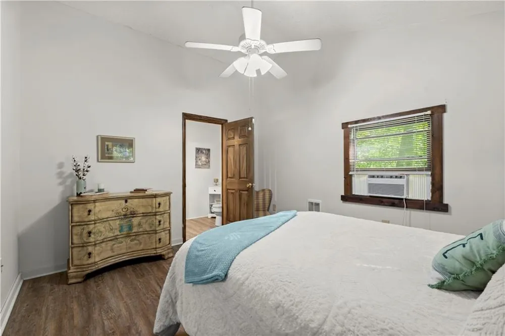 140 J R ROAD NE Cartersville, GA 30121