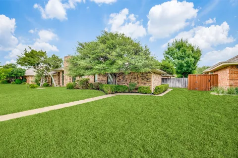 2108 Promontory Point