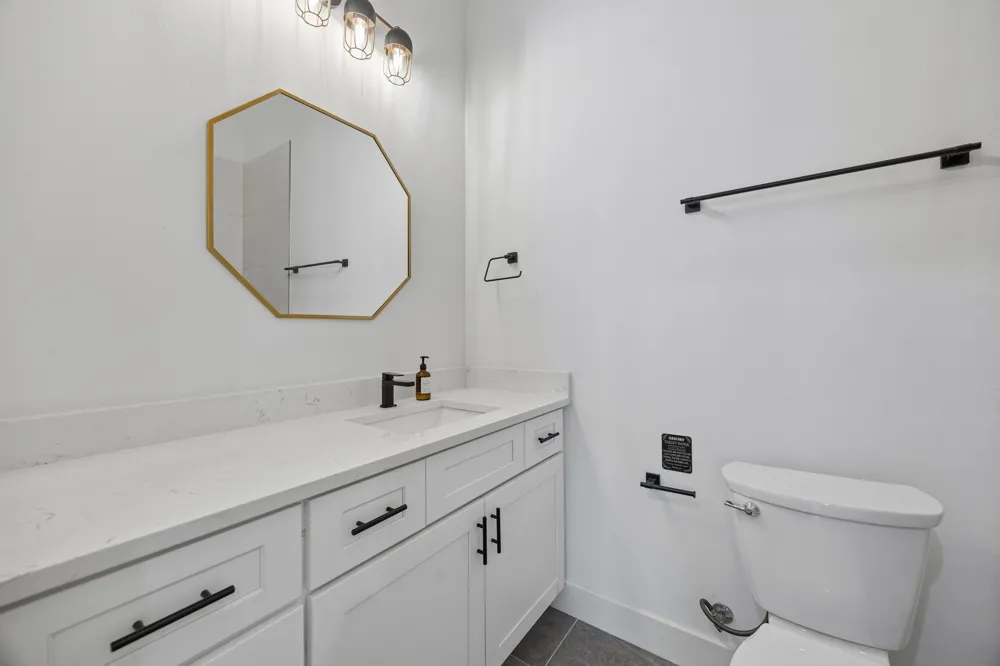 4948 Blaynes View The Colony, TX 75056