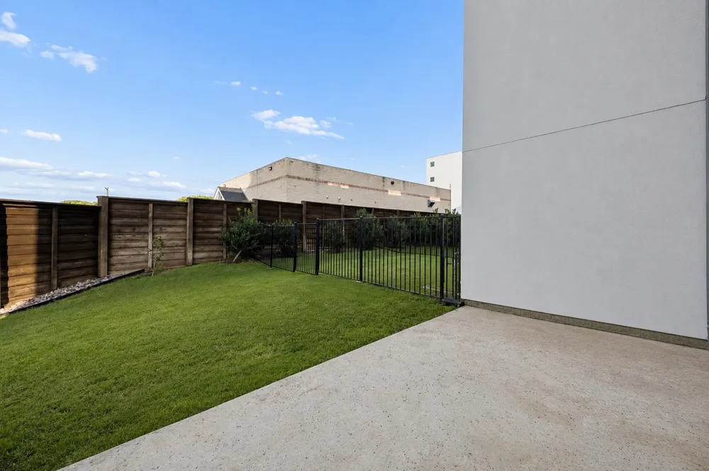 4948 Blaynes View The Colony, TX 75056