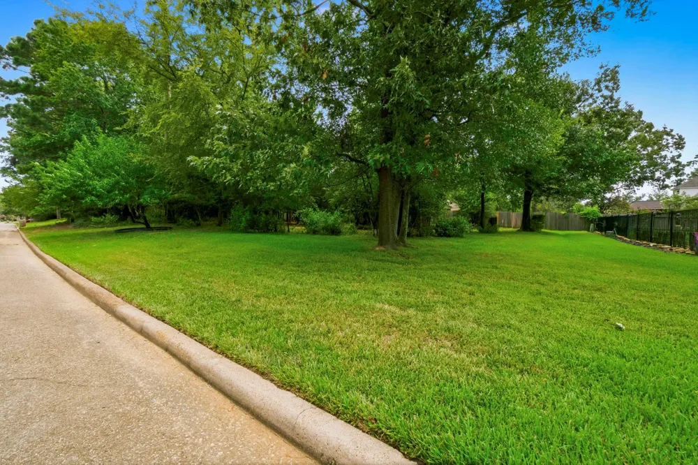 3318 Pebble Beach Montgomery, TX 77356