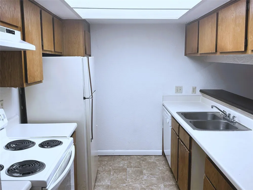 2820 S Bartell Drive #2 Houston, TX 77054