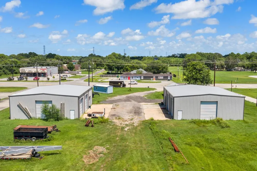 3706 Fm 646 Road Santa Fe, TX 77510