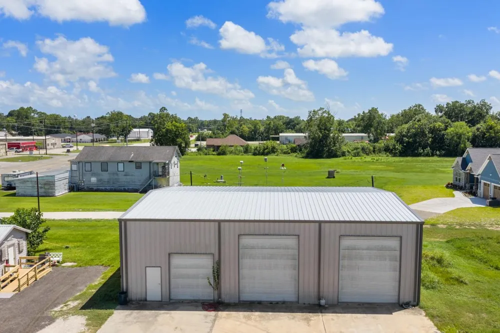 3706 Fm 646 Road Santa Fe, TX 77510