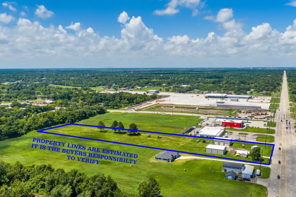 3706 Fm 646 Road Santa Fe, TX 77510