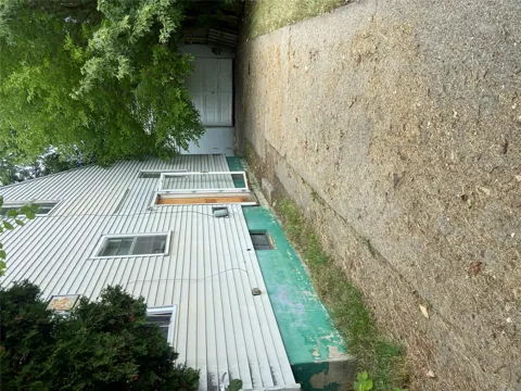 622 W Atherton Road