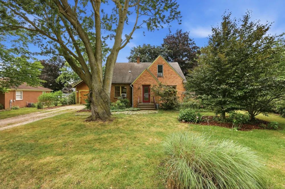 3620 47th Street Overisel Township, MI 49419