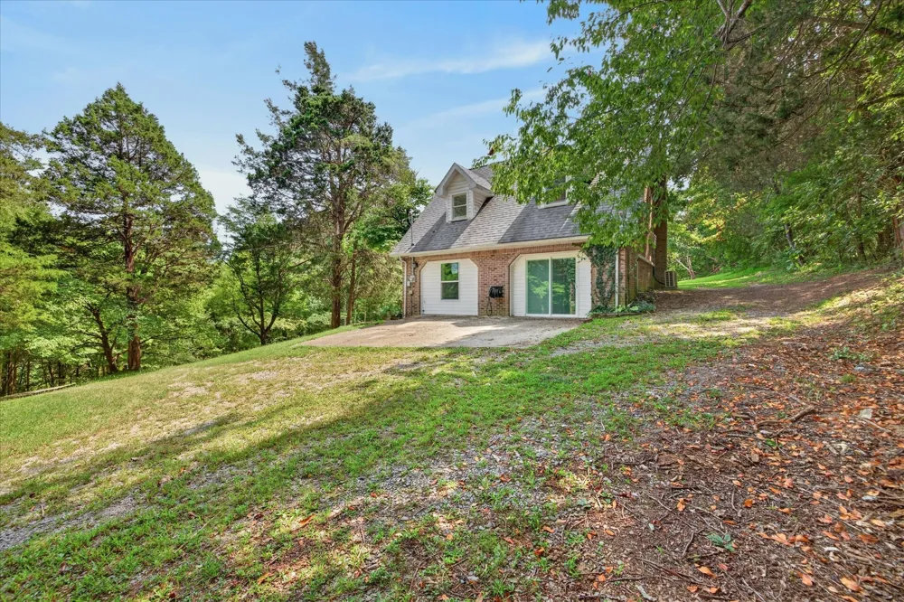 4036 Vernon Creek Rd Cunningham, TN 37052