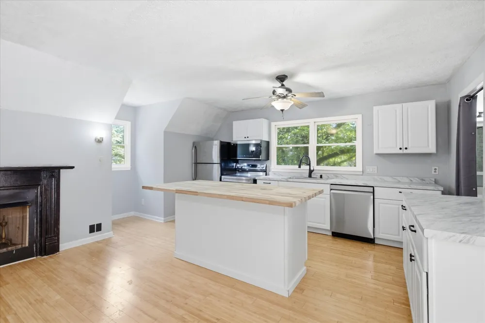 4036 Vernon Creek Rd Cunningham, TN 37052