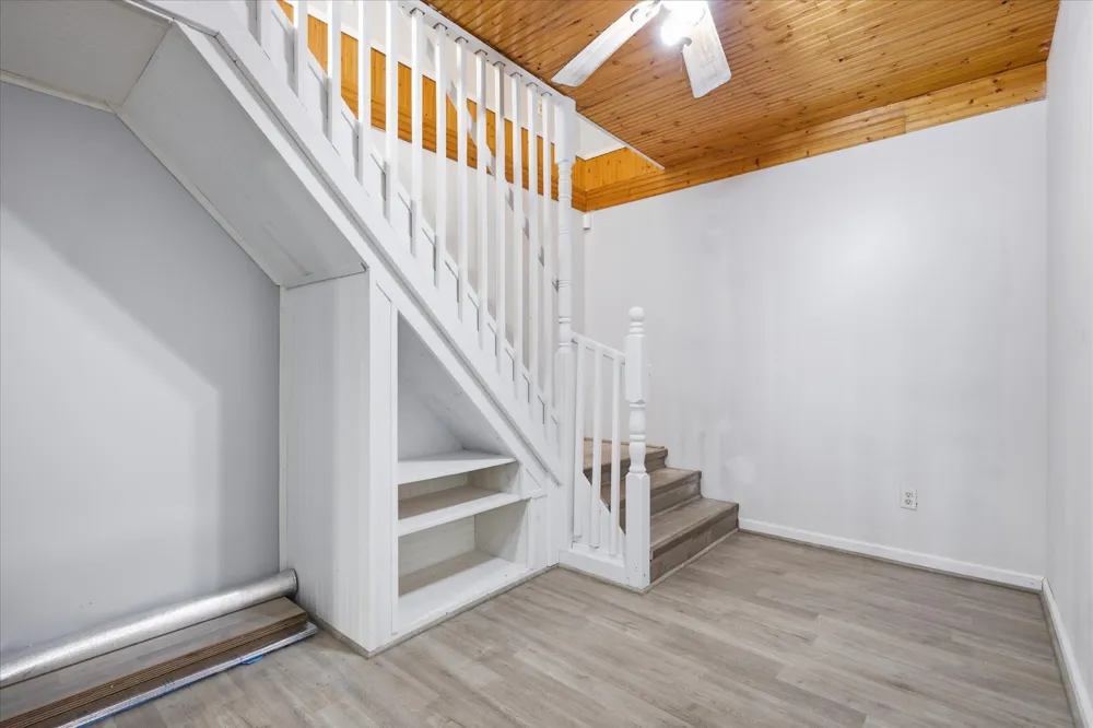 4036 Vernon Creek Rd Cunningham, TN 37052