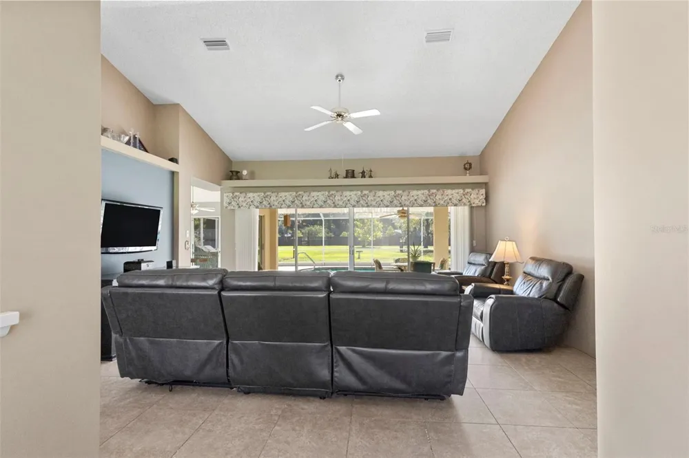17269 RAINTREE ROAD Lutz, FL 33558