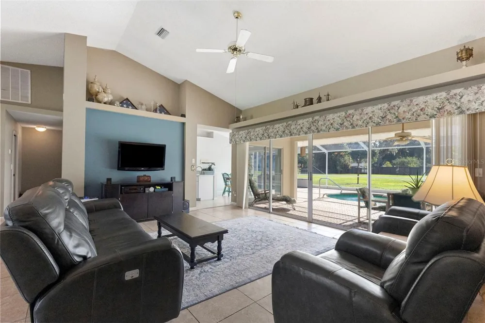 17269 RAINTREE ROAD Lutz, FL 33558