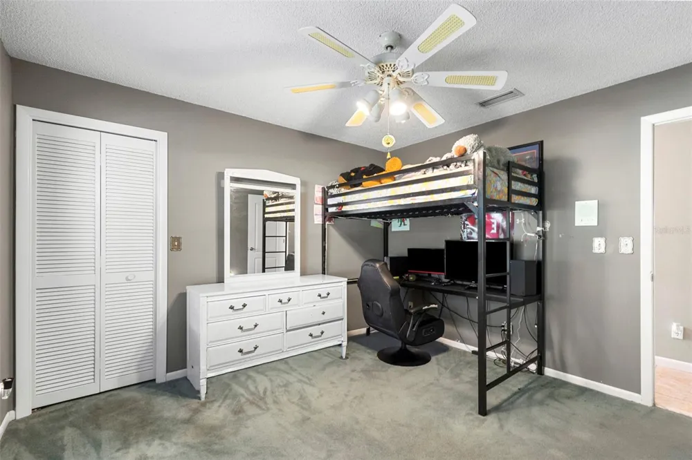 17269 RAINTREE ROAD Lutz, FL 33558