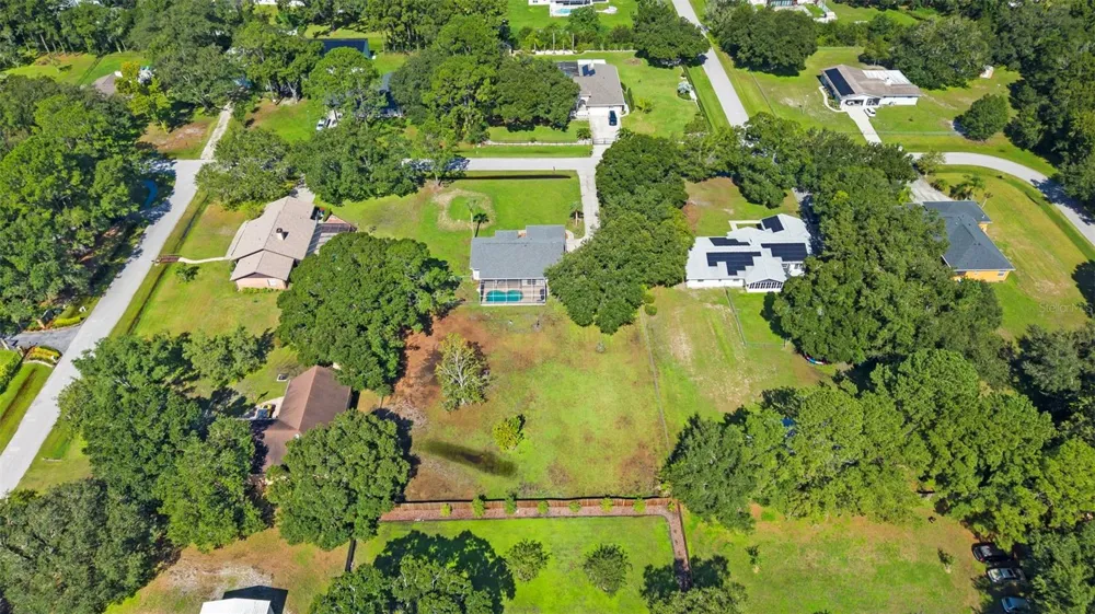 17269 RAINTREE ROAD Lutz, FL 33558