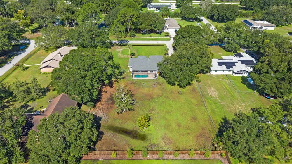 17269 RAINTREE ROAD Lutz, FL 33558