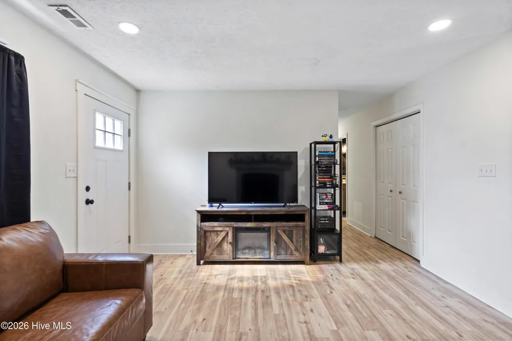 111 Pirates Lane Havelock, NC 28532