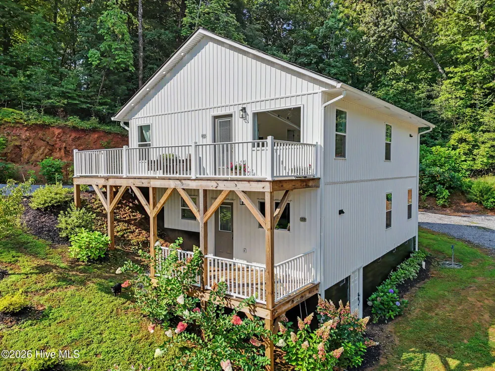155 Indian Passage Drive Murphy, NC 28906