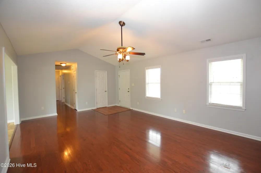 107 Esquire Drive Richlands, NC 28574