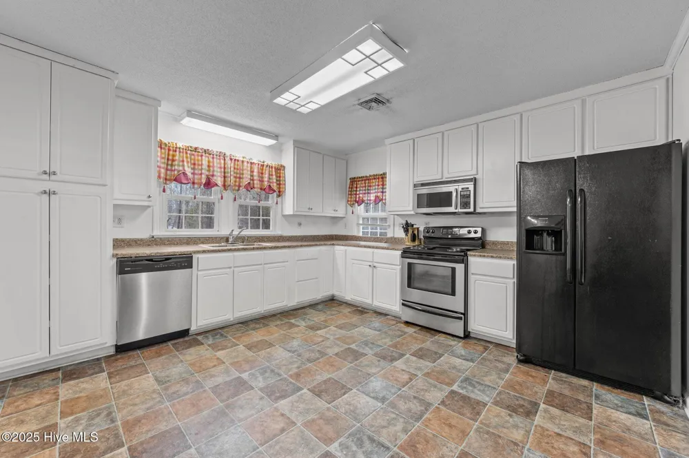 205 Streets Ferry Road Vanceboro, NC 28586