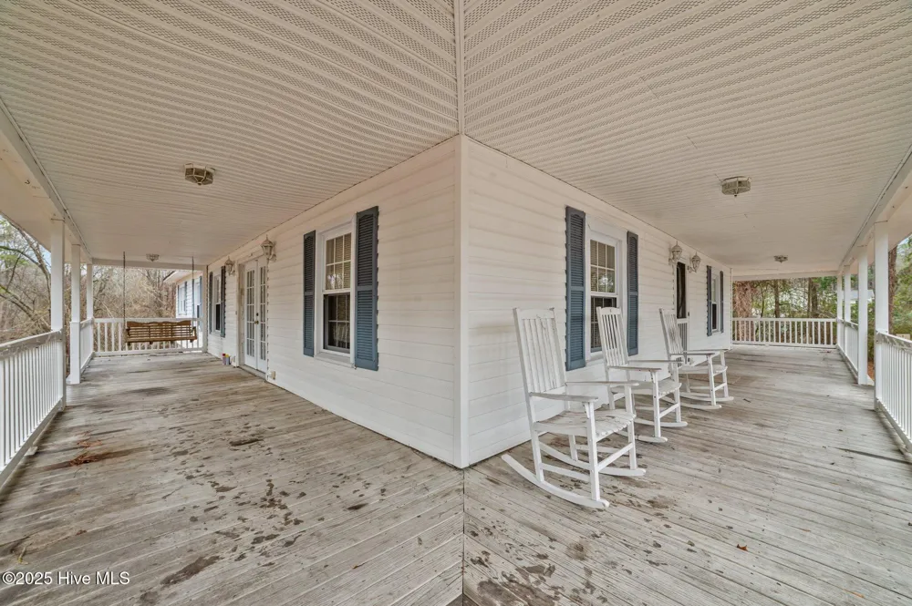 205 Streets Ferry Road Vanceboro, NC 28586