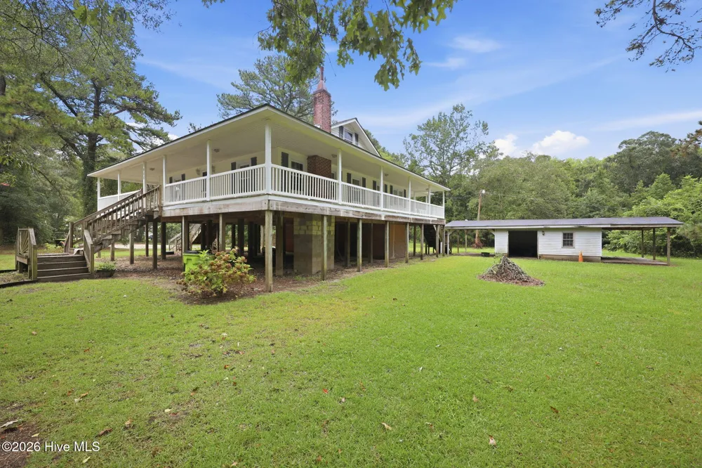 205 Streets Ferry Road Vanceboro, NC 28586