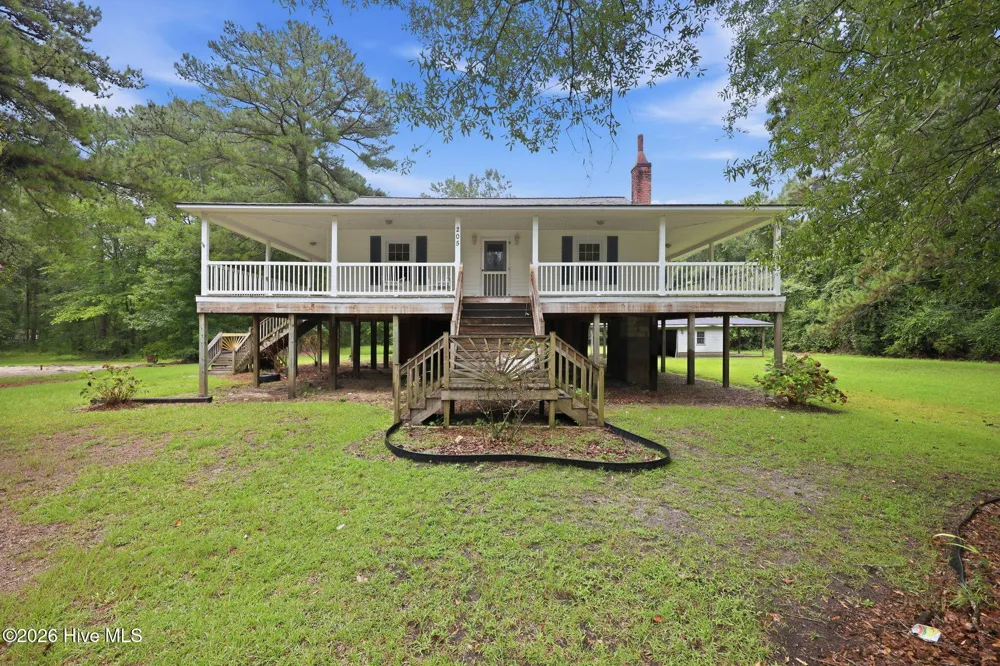 205 Streets Ferry Road Vanceboro, NC 28586