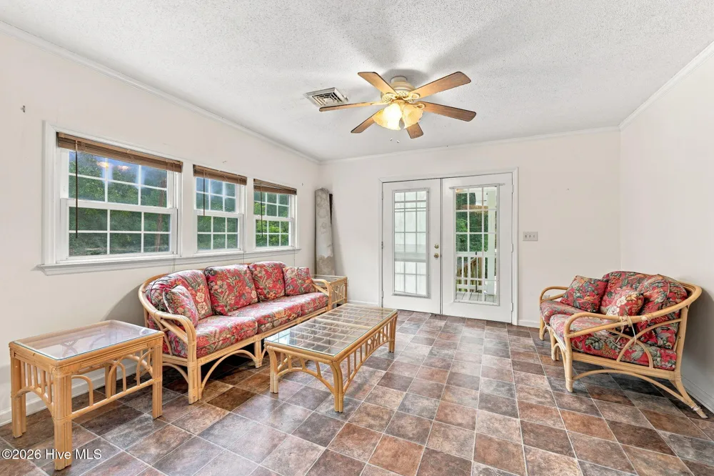 205 Streets Ferry Road Vanceboro, NC 28586