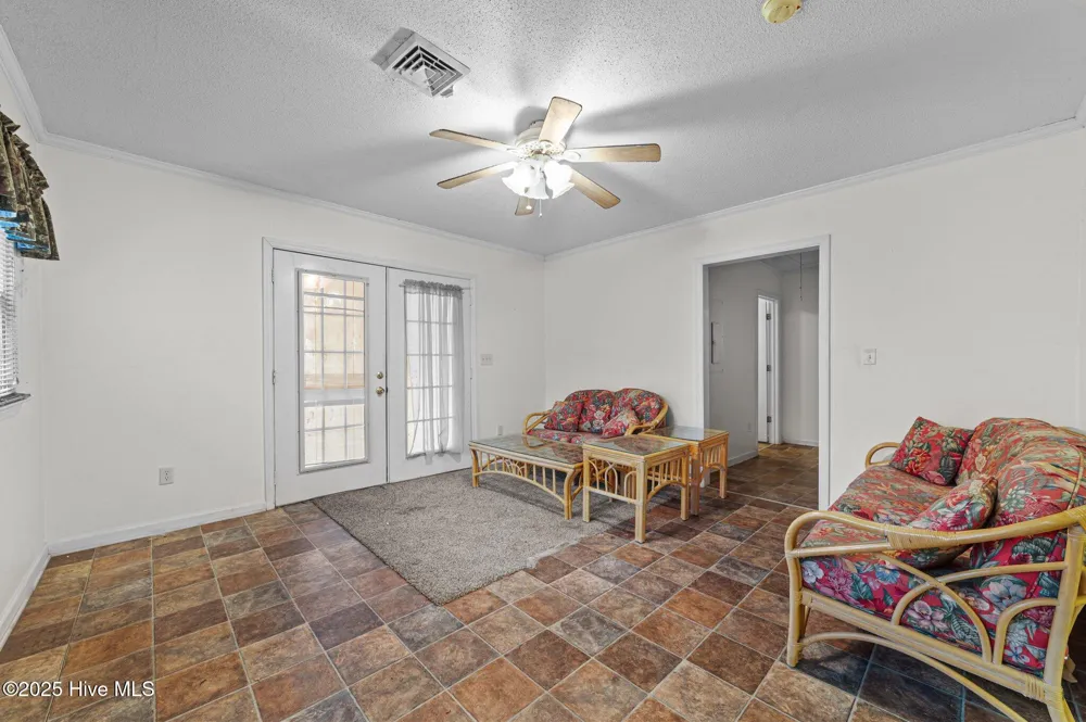 205 Streets Ferry Road Vanceboro, NC 28586