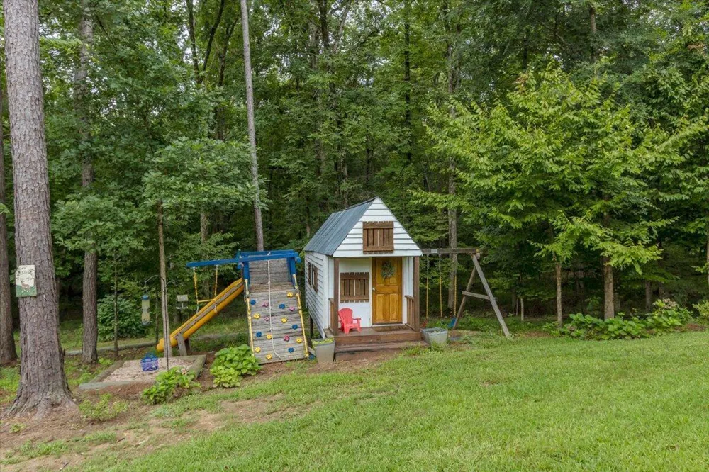 706 William Avenue Appling, GA 30802