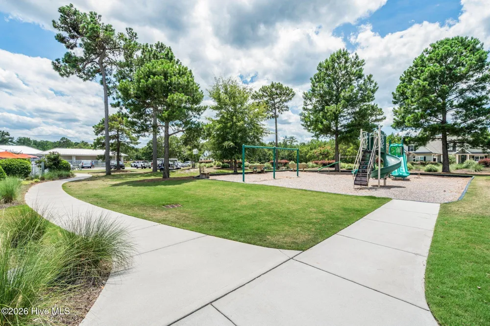 3695 River Park Way NE Leland, NC 28451