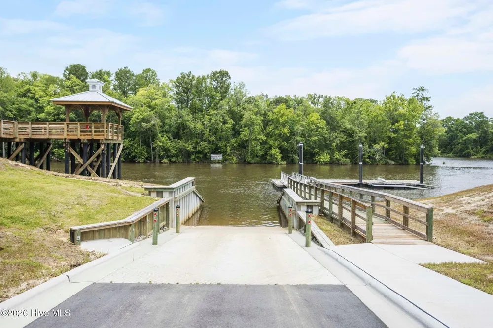 3695 River Park Way NE Leland, NC 28451