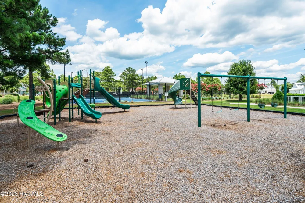 3695 River Park Way NE Leland, NC 28451