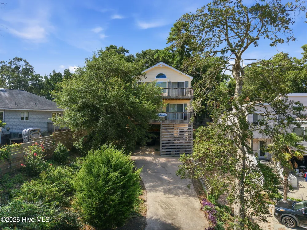 313 Sir Chandler Drive Kill Devil Hills, NC 27948