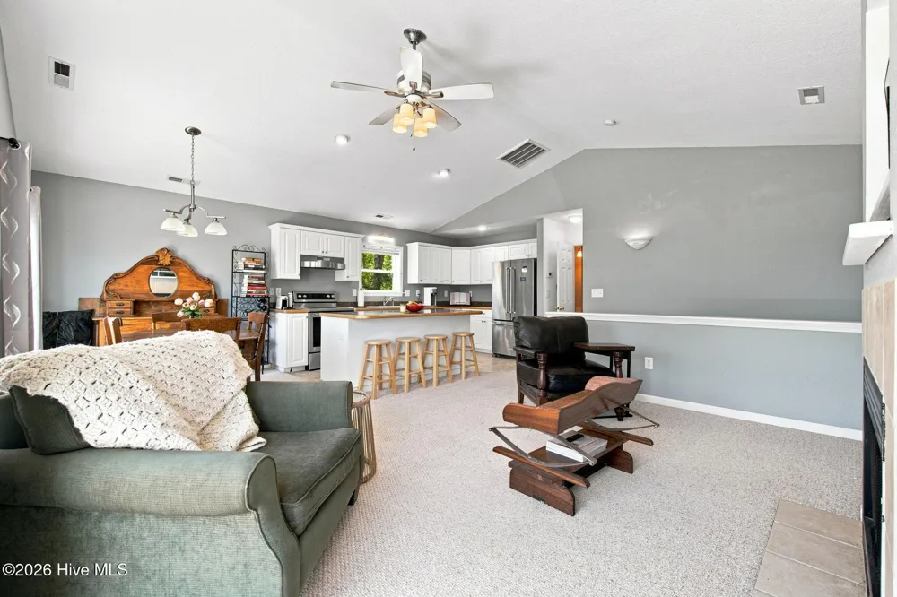 313 Sir Chandler Drive Kill Devil Hills, NC 27948
