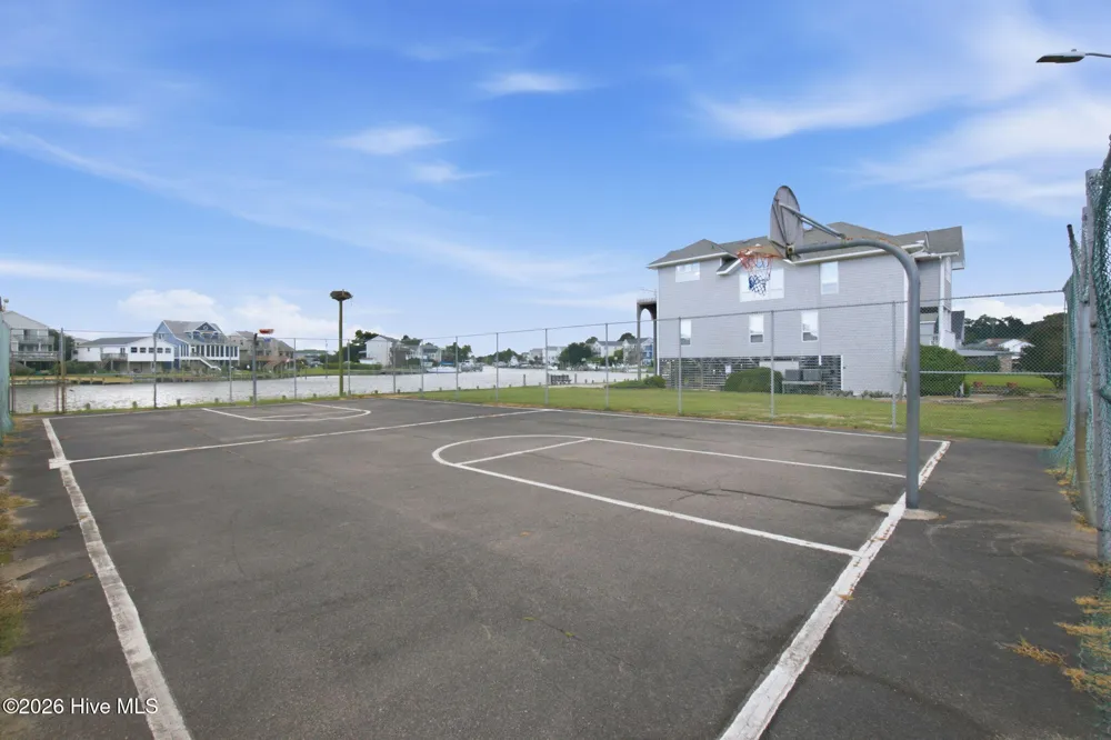 313 Sir Chandler Drive Kill Devil Hills, NC 27948