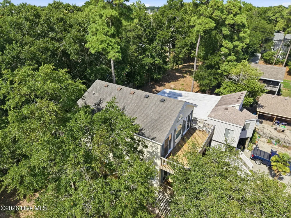 313 Sir Chandler Drive Kill Devil Hills, NC 27948