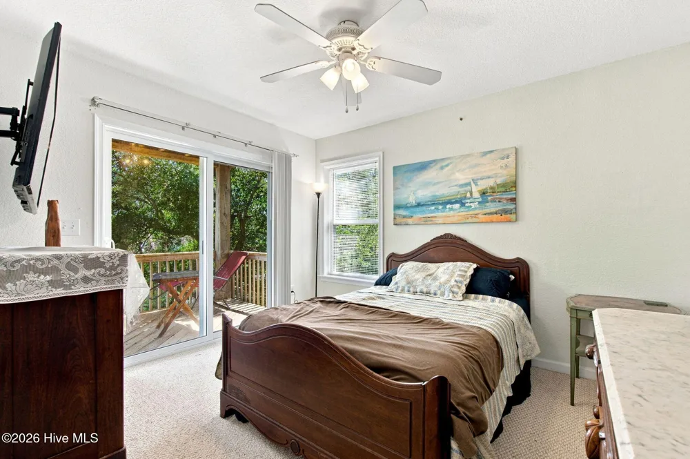 313 Sir Chandler Drive Kill Devil Hills, NC 27948