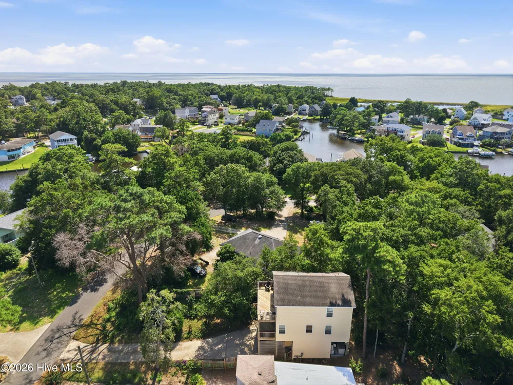 313 Sir Chandler Drive Kill Devil Hills, NC 27948