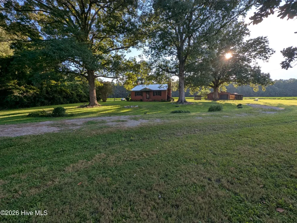 1626 Nathan Roberson Road Jamesville, NC 27846