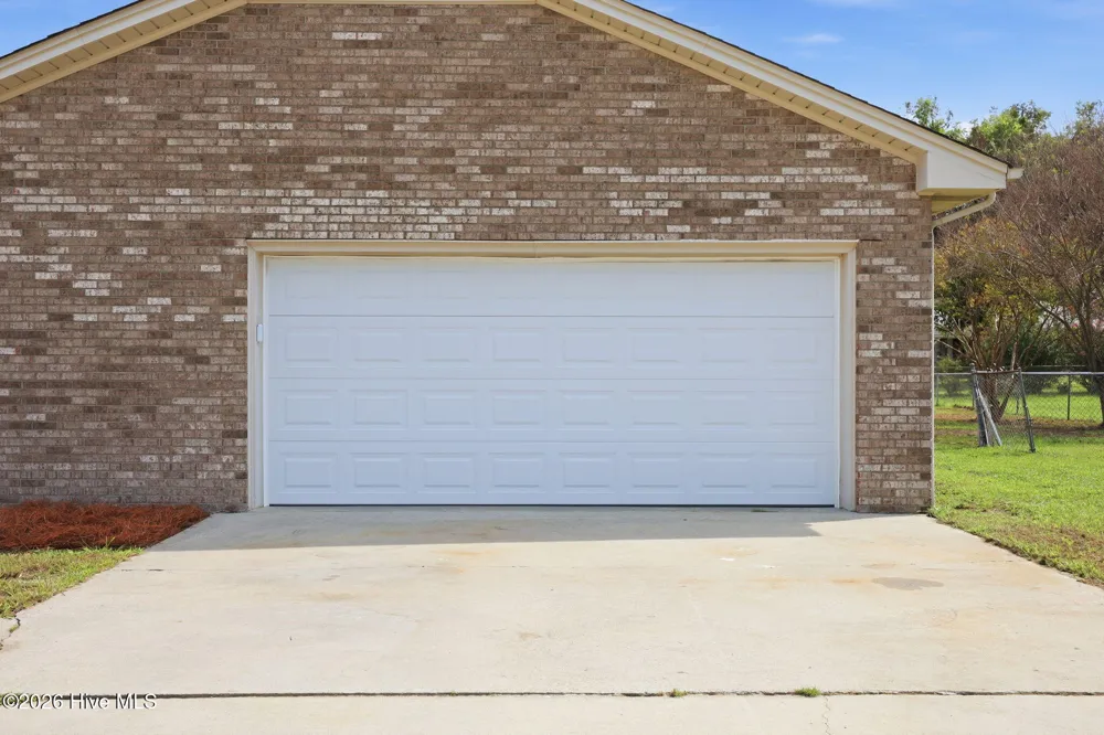 3809 Robin Road Ayden, NC 28513