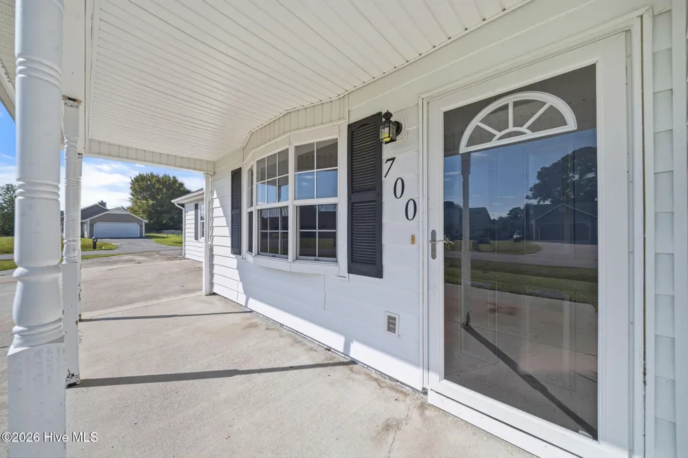 700 Covington Court Hubert, NC 28539