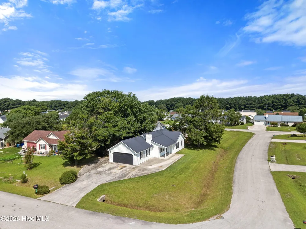 700 Covington Court Hubert, NC 28539