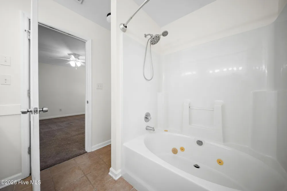 700 Covington Court Hubert, NC 28539